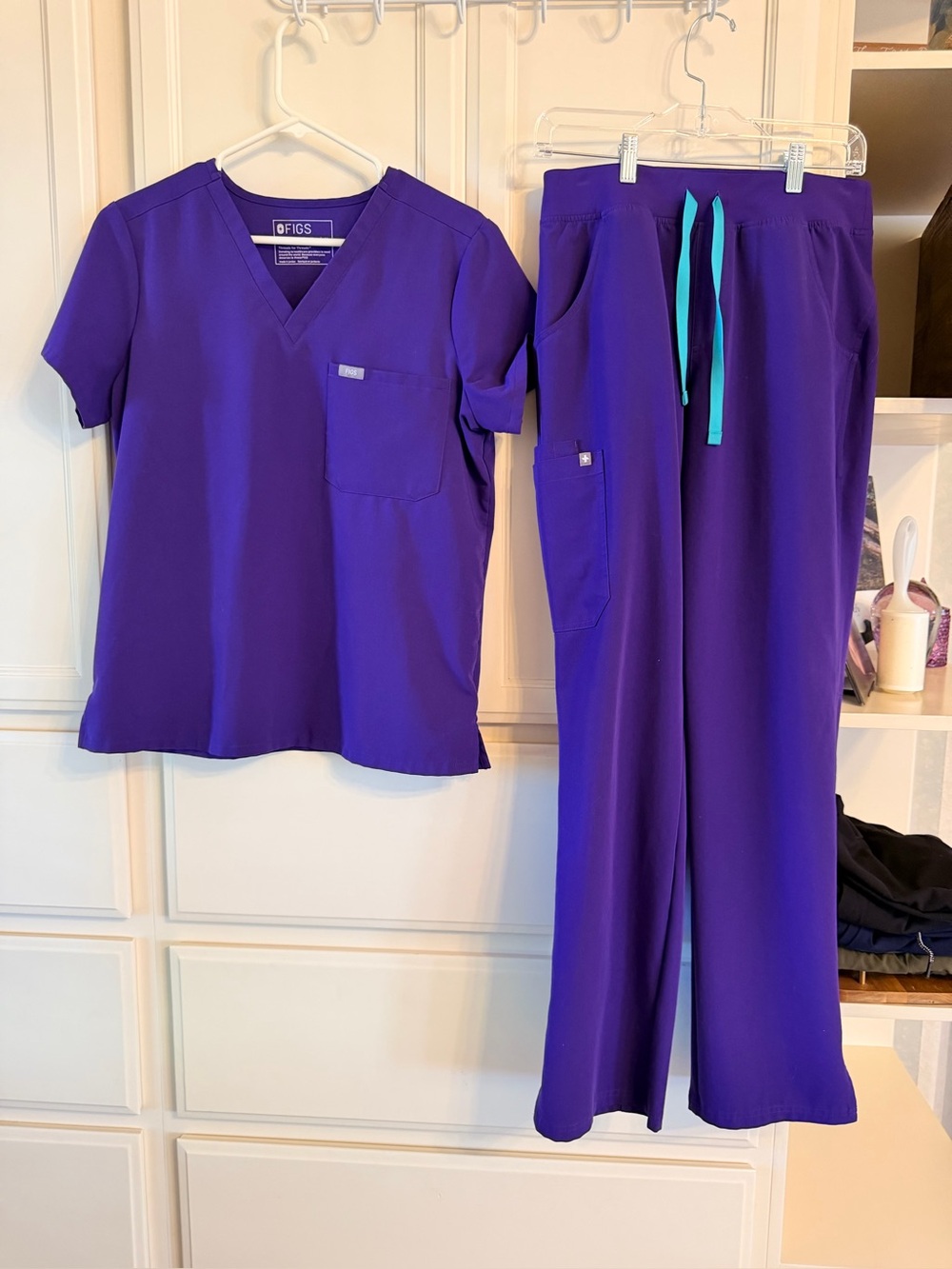 Figs purple scrub set (Katrina Top(m) Kade bottom M/T women’s